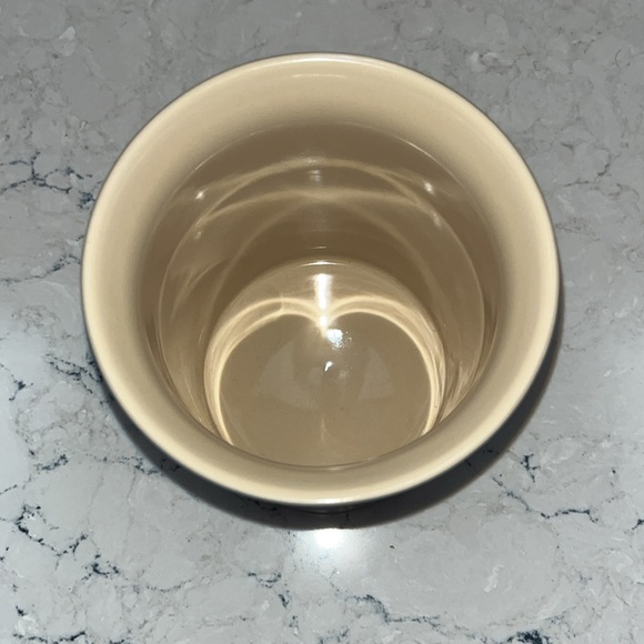 Le Creuset Marseille 1.1 L utensil holder NWT - Picture 2 of 6